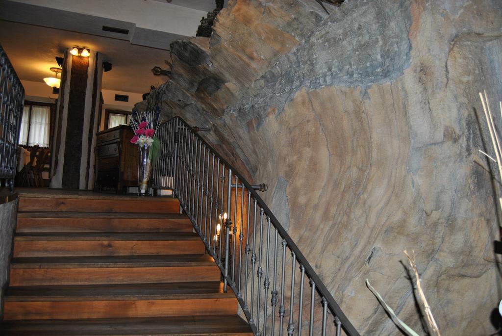 Casa Vacanza La Rocca คีเอซา อิน วัลมาเลนโก ภายนอก รูปภาพ