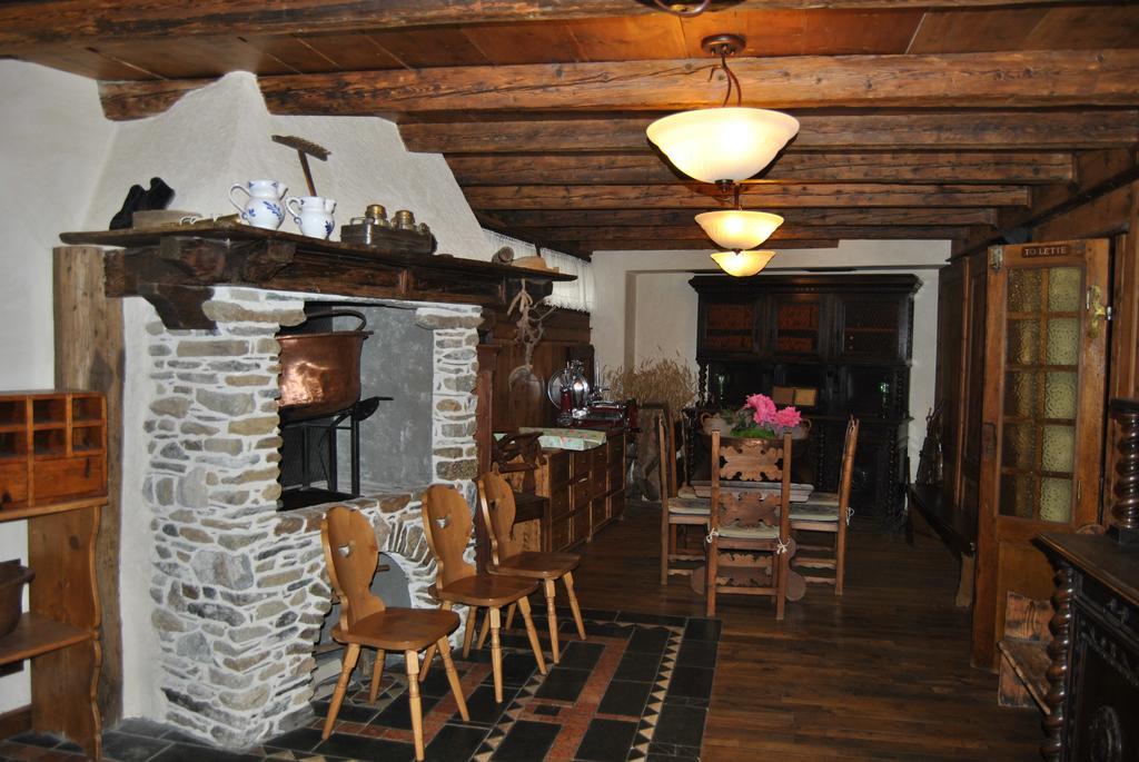 Casa Vacanza La Rocca คีเอซา อิน วัลมาเลนโก ภายนอก รูปภาพ
