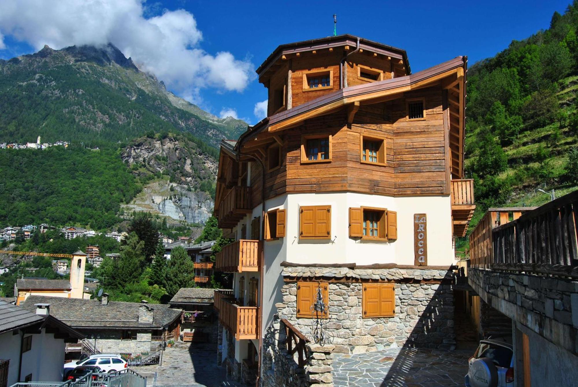 Casa Vacanza La Rocca คีเอซา อิน วัลมาเลนโก ภายนอก รูปภาพ