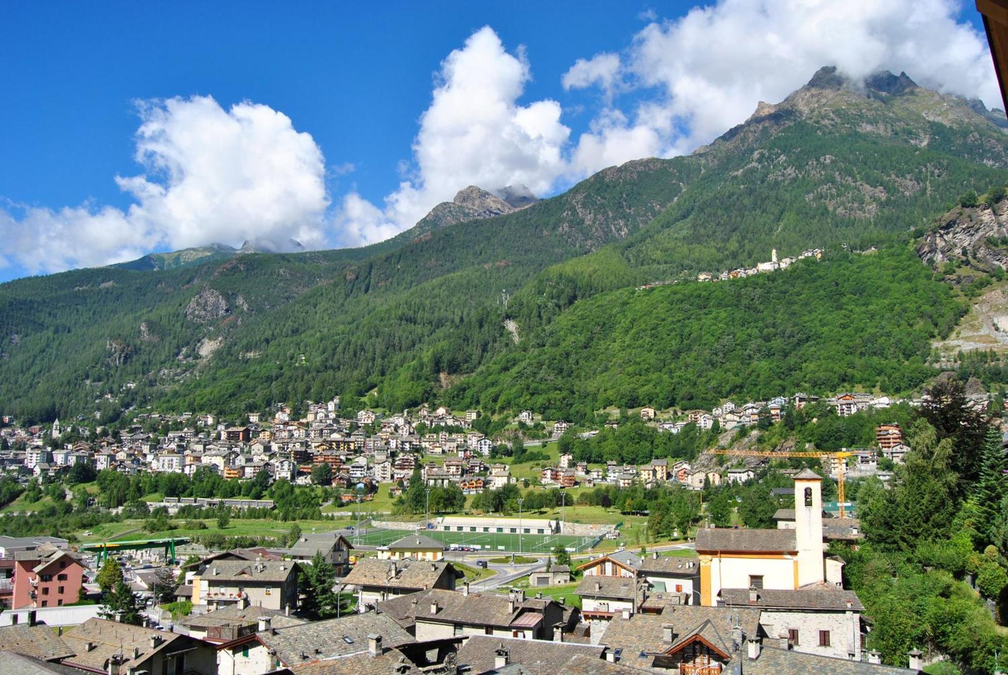 Casa Vacanza La Rocca คีเอซา อิน วัลมาเลนโก ภายนอก รูปภาพ