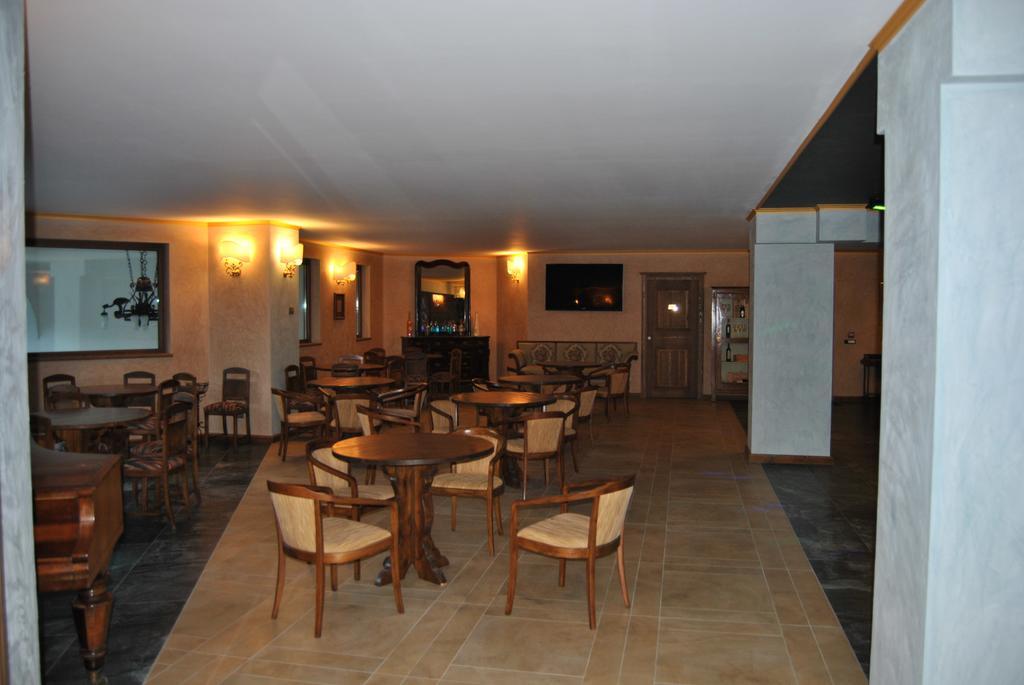 Casa Vacanza La Rocca คีเอซา อิน วัลมาเลนโก ภายนอก รูปภาพ