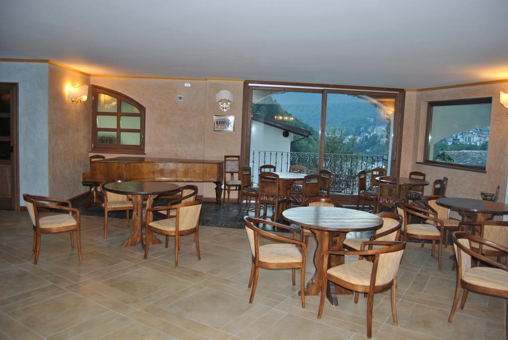 Casa Vacanza La Rocca คีเอซา อิน วัลมาเลนโก ภายนอก รูปภาพ