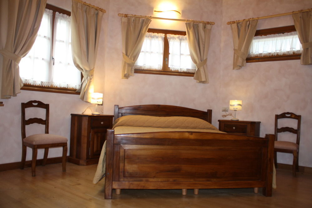 Casa Vacanza La Rocca คีเอซา อิน วัลมาเลนโก ภายนอก รูปภาพ